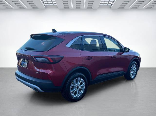 Certified 2023 Ford Escape Active w/ Tech Pack #1 AWD/4WD image 2