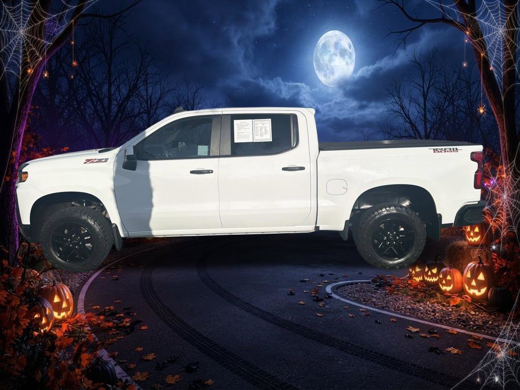 Used 2020 Chevrolet Silverado 1500 Custom Trail Boss w/ Custom Convenience Package AWD/4WD image 2
