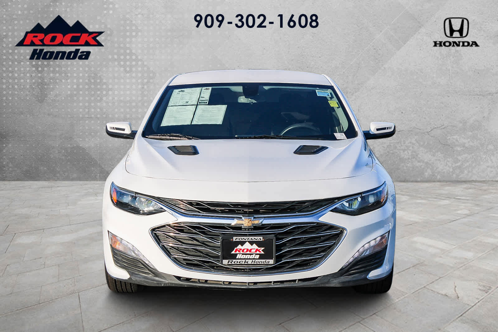 Used 2019 Chevrolet Malibu LT image 2