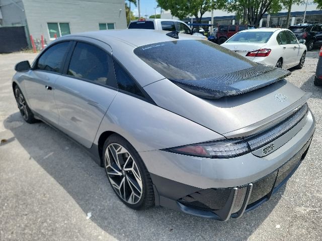 Used 2024 Hyundai Ioniq 6 Limited RWD image 2