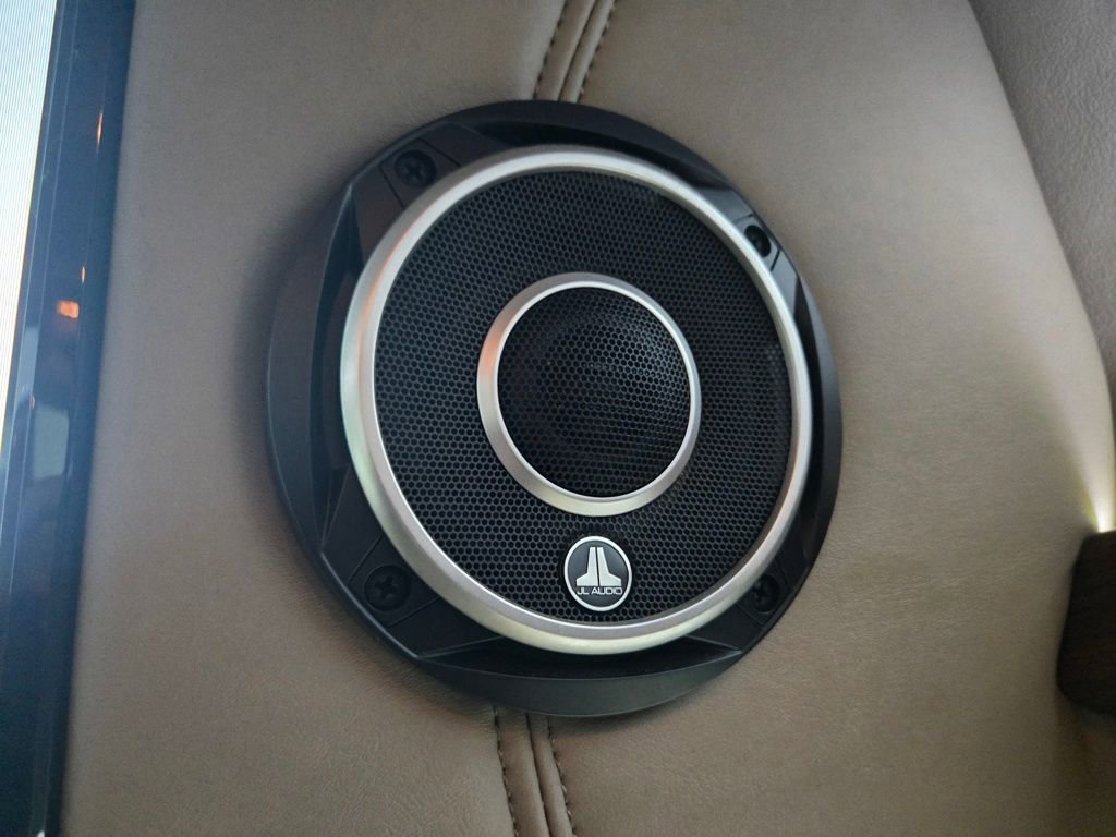 Used 2020 GMC Savana 2500 Extended w/ Enhanced Convenience Package image 50