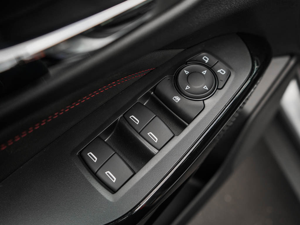 New 2026 Chevrolet Trax RS w/ Driver Confidence Package FWD image 15