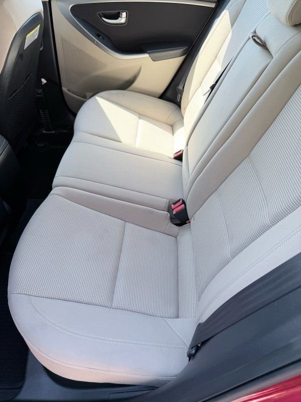 Used 2017 Hyundai Elantra GT FWD image 11