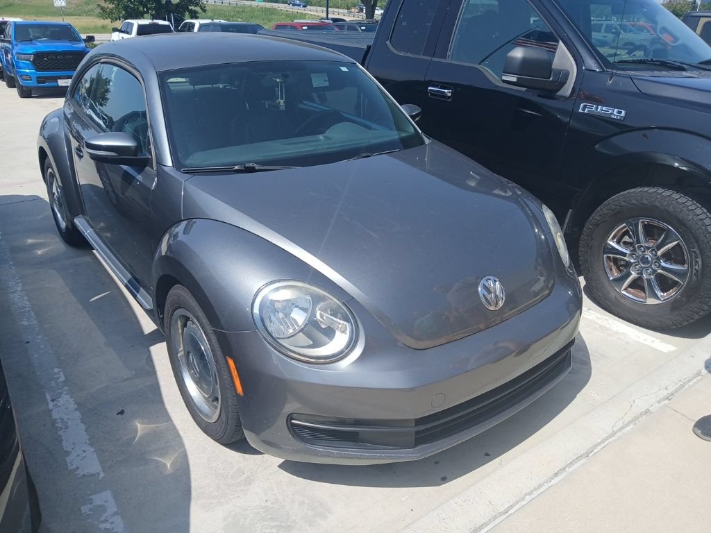 Used 2012 Volkswagen Beetle 2.5 FWD image 1