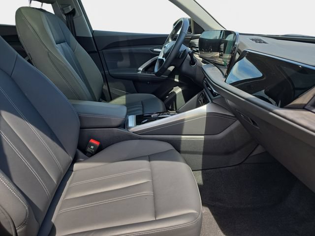 Used 2025 Audi Q5 Premium w/ Convenience Package AWD/4WD image 12