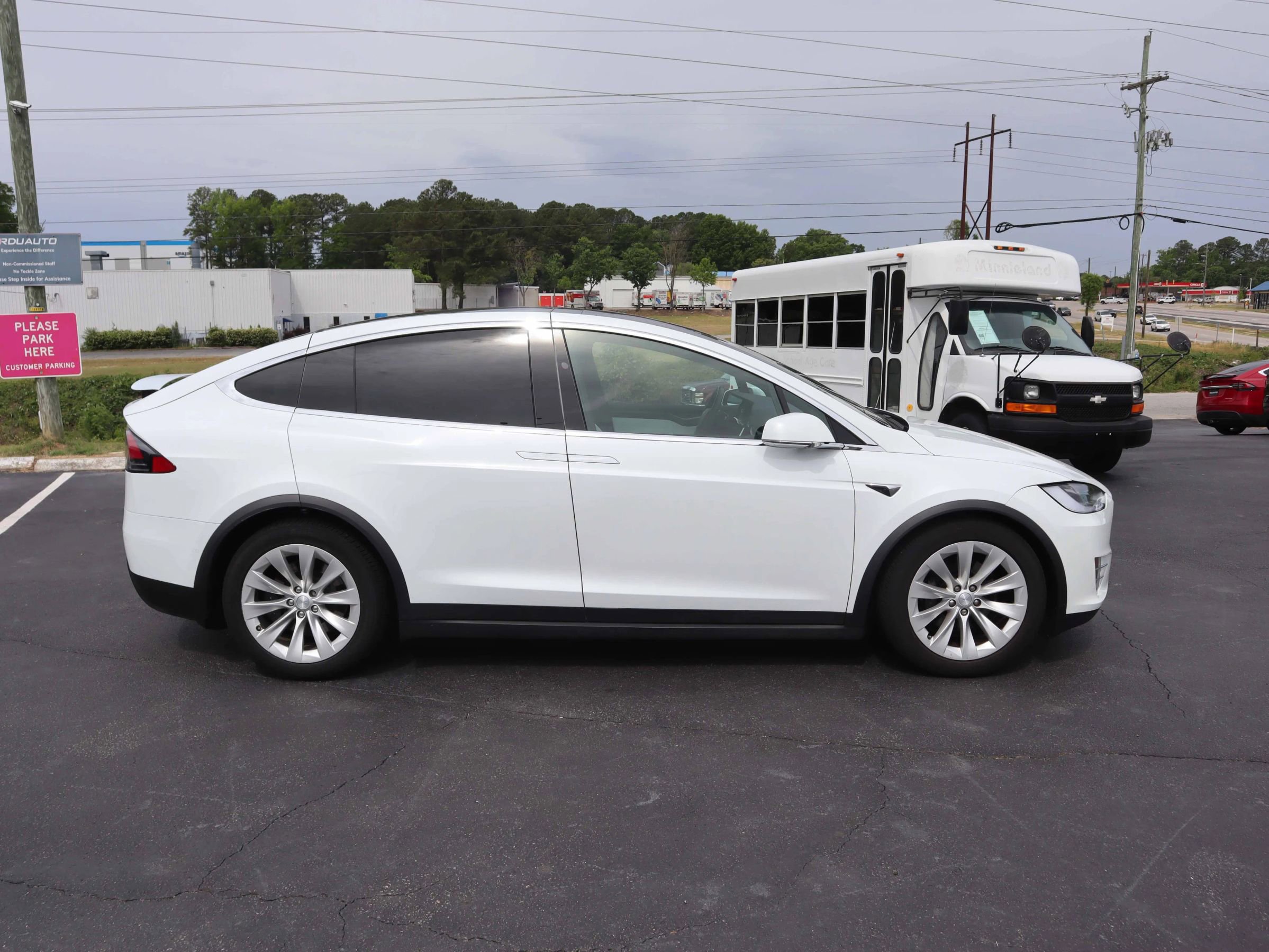 Used 2018 Tesla Model X 100D AWD/4WD image 17