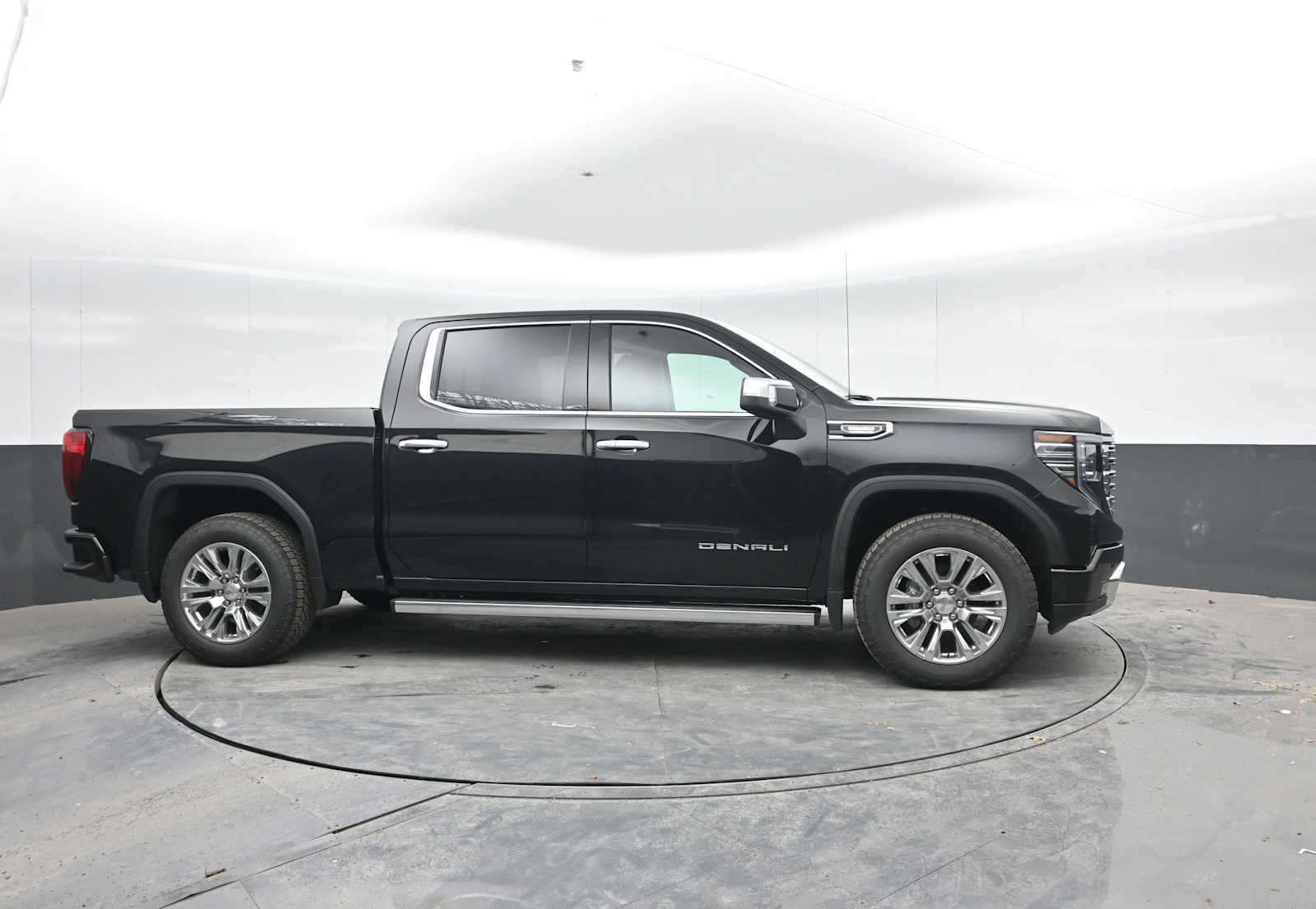 New 2026 GMC Sierra 1500 Denali AWD/4WD image 9