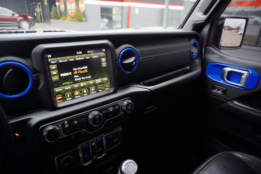 Used 2018 Jeep Wrangler Unlimited Sahara image 19