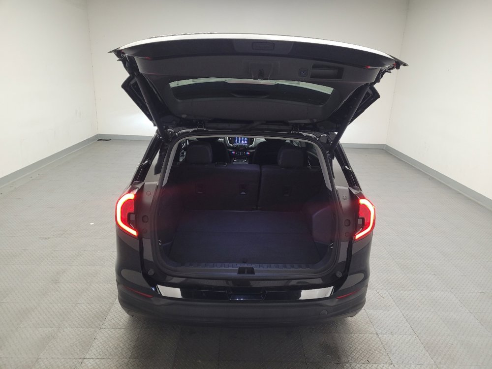 Used 2022 GMC Terrain SLE w/ Driver Convenience Package image 29