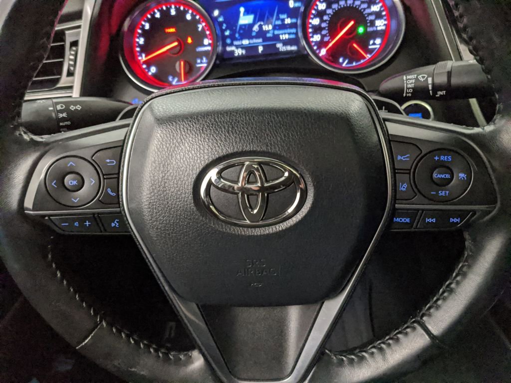 Used 2020 Toyota Camry XSE image 17