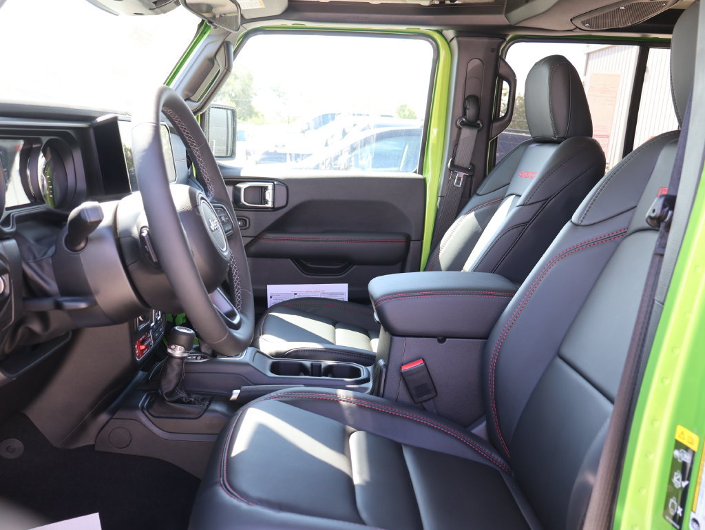 New 2026 Jeep Gladiator Rubicon w/ Safety Group AWD/4WD image 21
