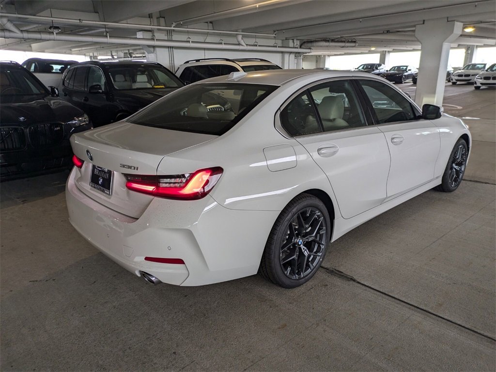 New 2026 BMW 330i Sedan image 4