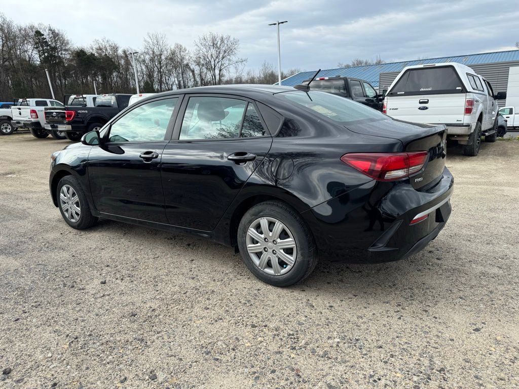 Used 2023 Kia Rio LX image 3