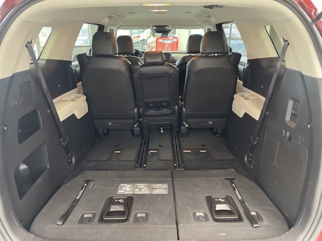 Used 2024 Kia Carnival LX image 12