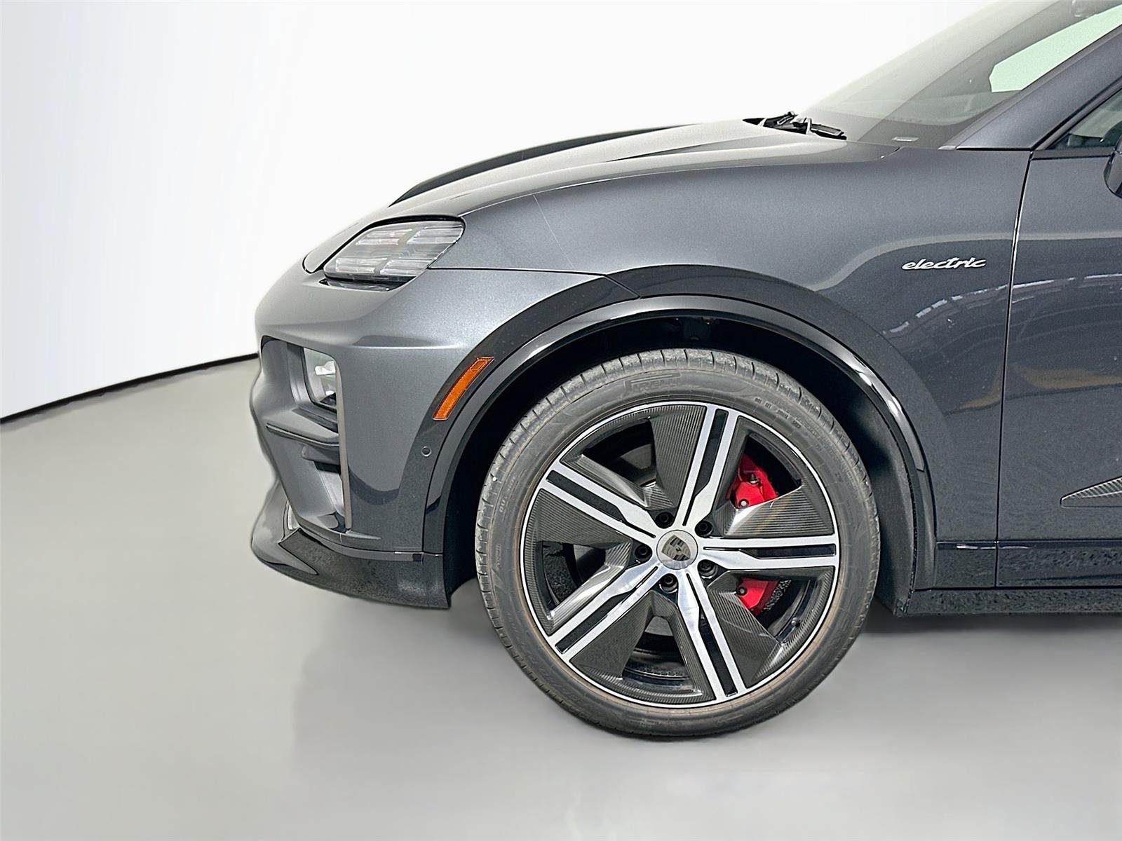 Certified 2024 Porsche Macan Turbo Electric AWD/4WD image 11