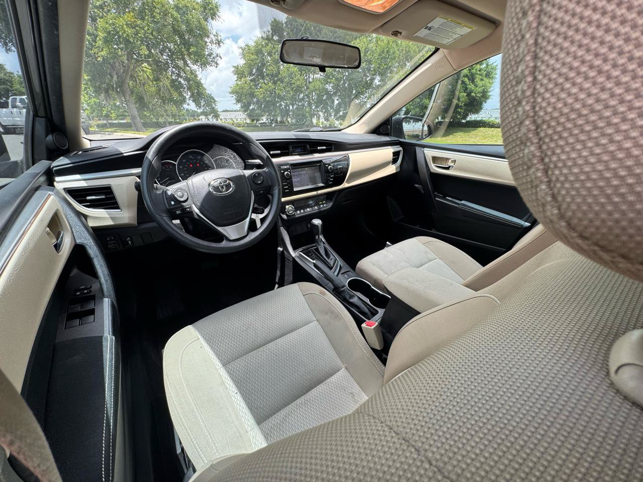 Used 2016 Toyota Corolla LE FWD image 21