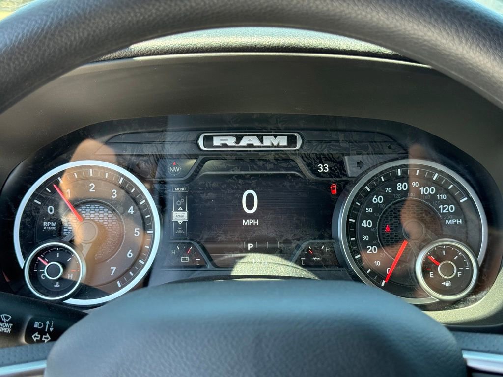 New 2026 RAM 1500 Express AWD/4WD image 16