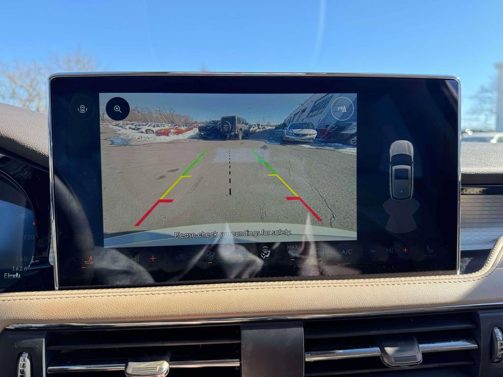 Used 2023 Lincoln Corsair AWD w/ Rear Removable Package Tray image 26