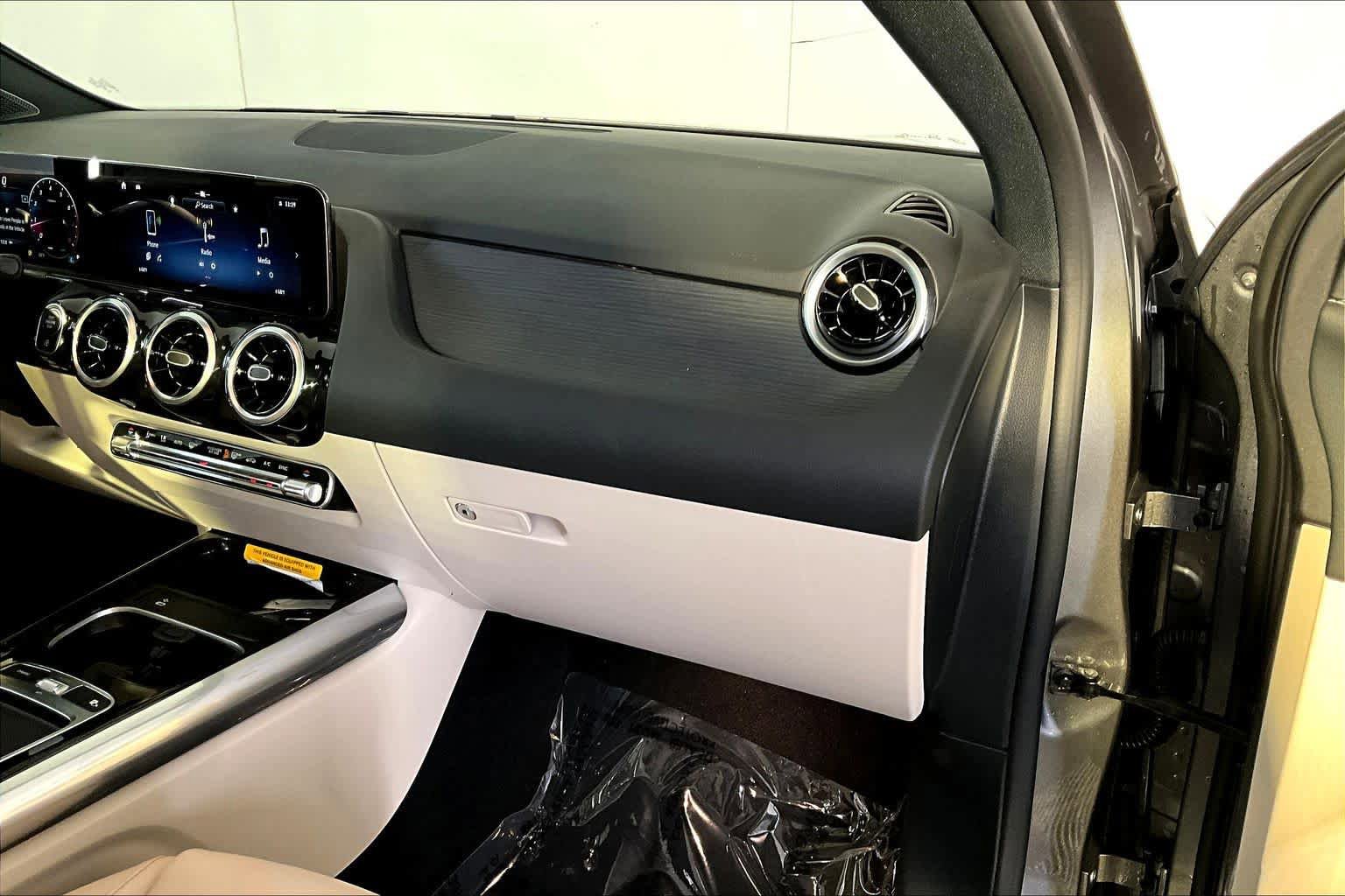 Certified 2026 Mercedes-Benz GLA 250 4MATIC image 19
