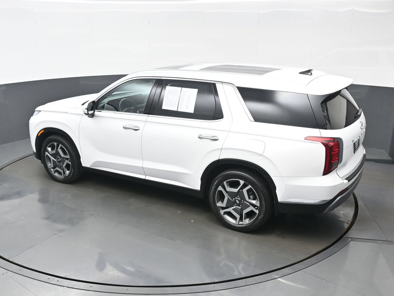 Certified 2023 Hyundai Palisade Limited AWD/4WD image 39