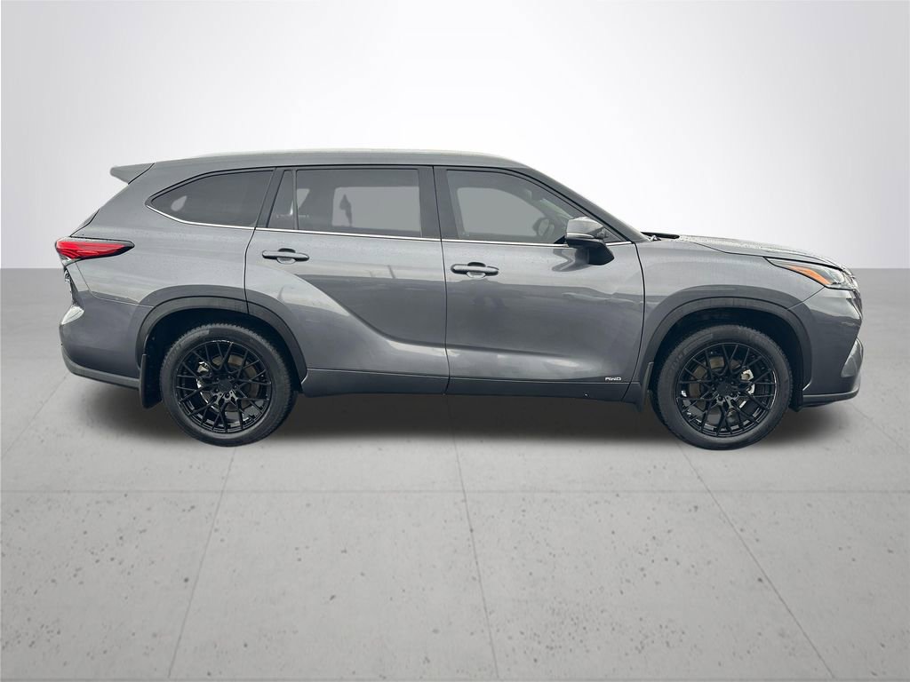 Used 2022 Toyota Highlander Platinum image 6