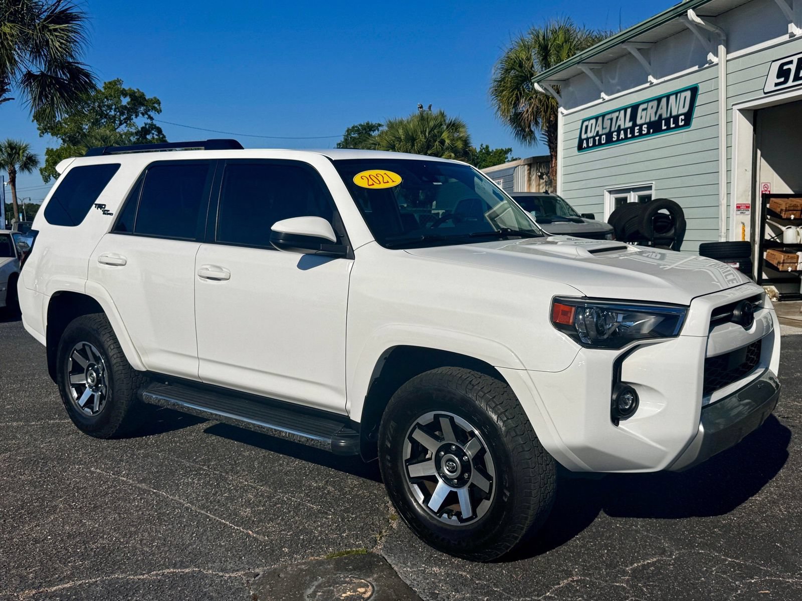 Used 2021 Toyota 4Runner TRD Off-Road AWD/4WD image 2