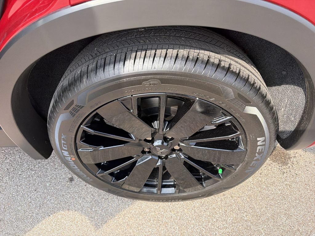 New 2026 Mitsubishi Outlander AWD image 12