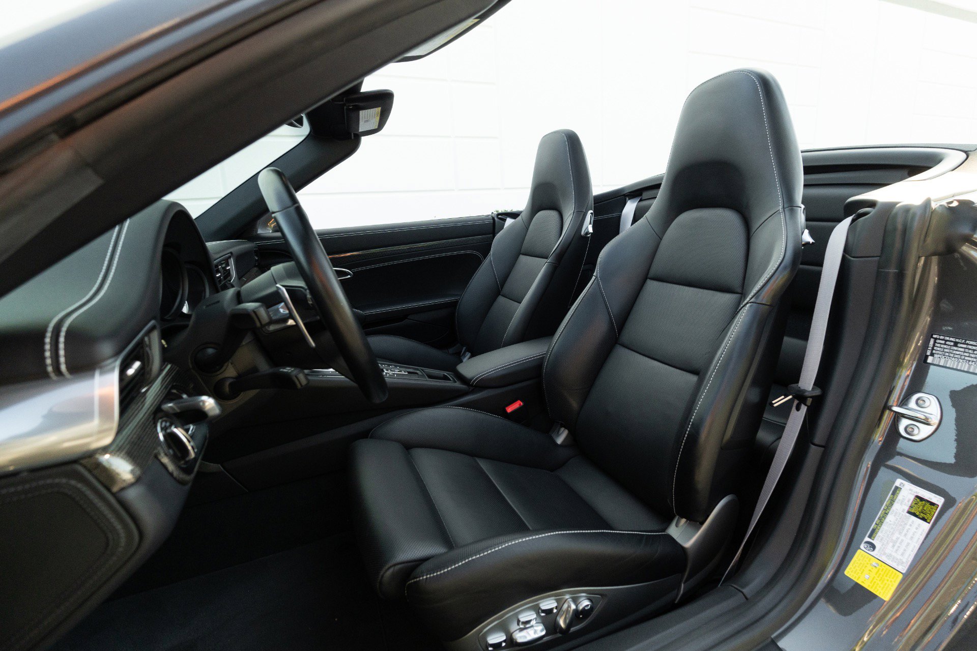 Used 2019 Porsche 911 Turbo S image 67