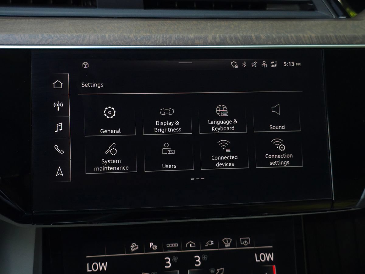 Used 2024 Audi Q8 e-tron Prestige w/ Prestige Package AWD/4WD image 59