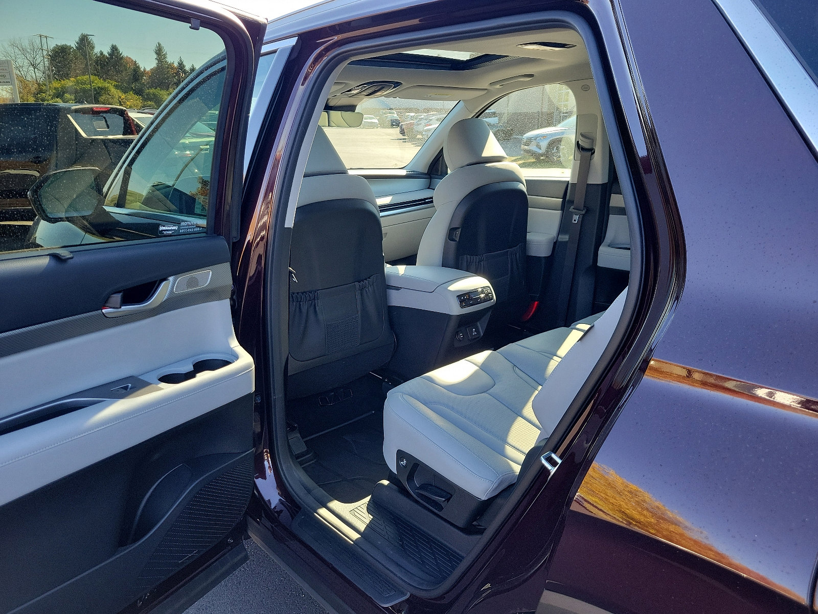 Used 2024 Hyundai Palisade SEL image 10