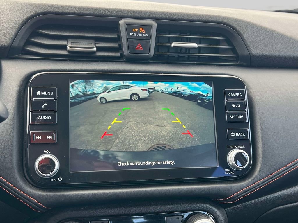 Certified 2025 Nissan Versa SR image 28