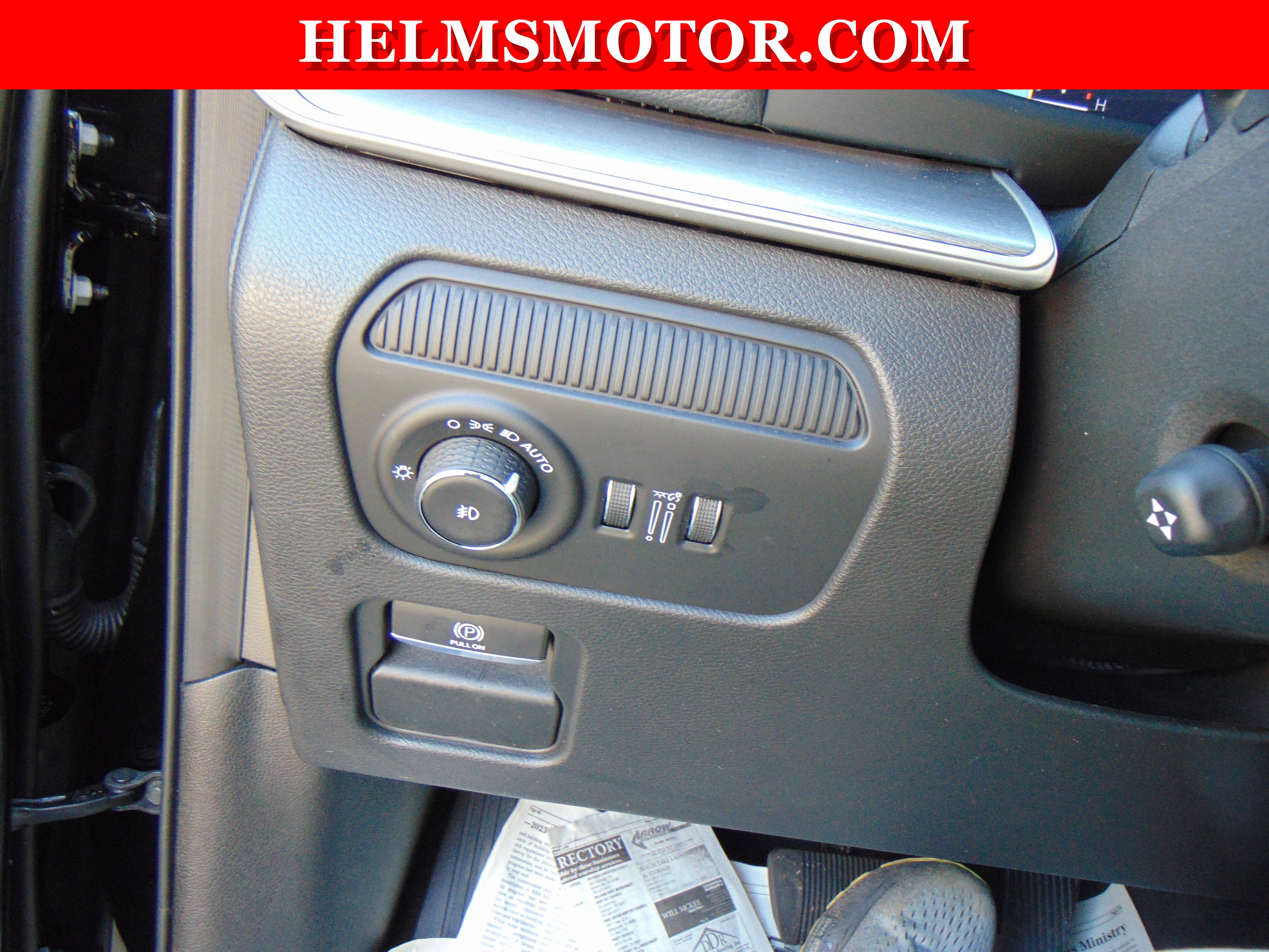 Certified 2025 Jeep Wagoneer 4WD image 22