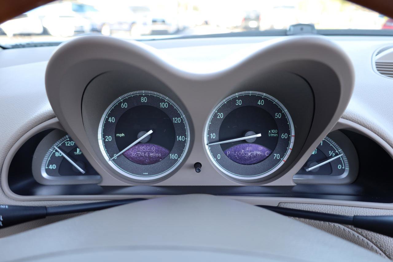 Used 2004 Mercedes-Benz SL 500 image 12