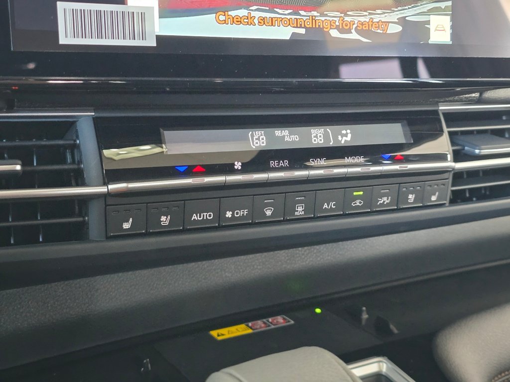 New 2026 Toyota Sienna Limited AWD/4WD image 29