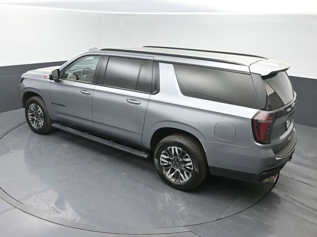 Used 2025 Chevrolet Suburban Z71 AWD/4WD image 35
