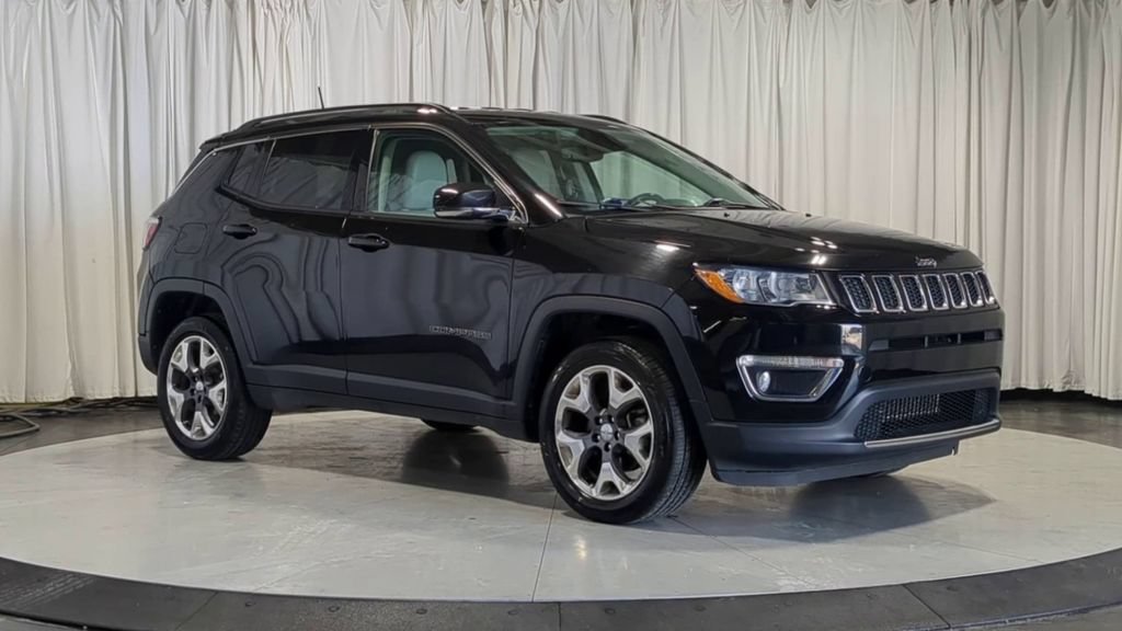 Used 2020 Jeep Compass Limited AWD/4WD image 3