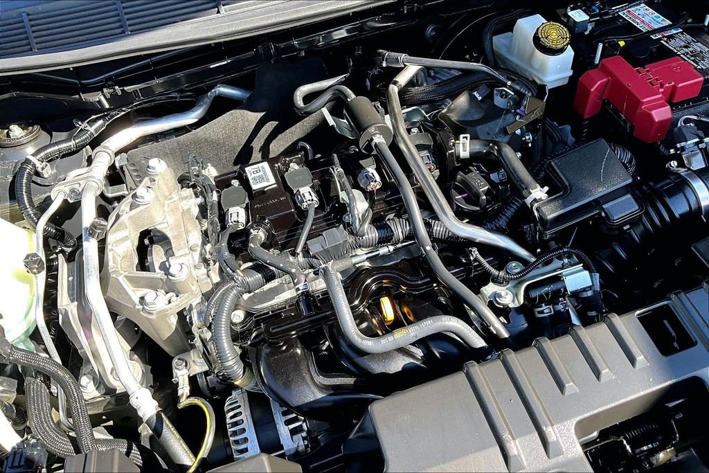 Used 2025 Nissan Kicks SR image 39