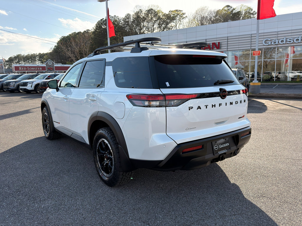 New 2026 Nissan Pathfinder SV image 6