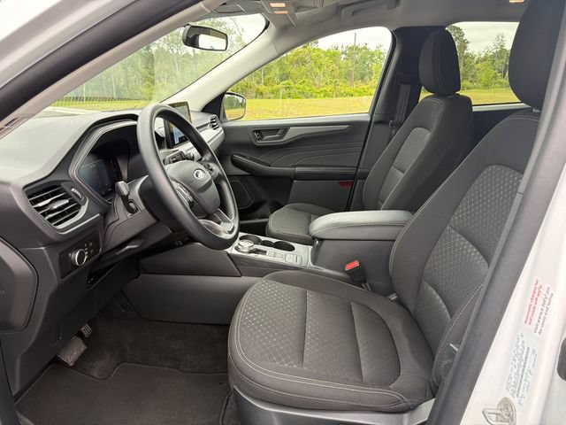 Used 2025 Ford Escape Active AWD/4WD image 10