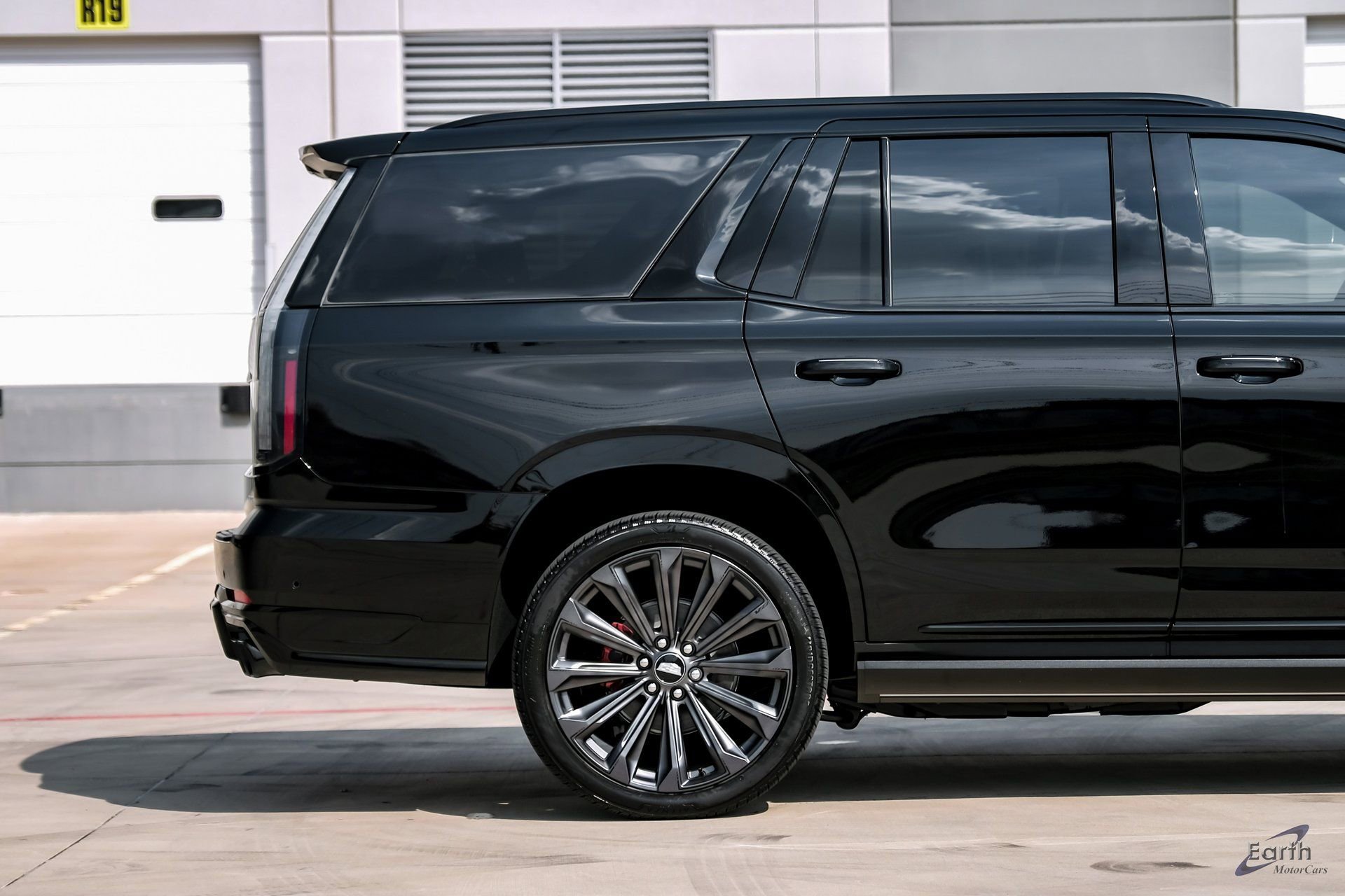 Used 2026 Cadillac Escalade V w/ LPO, Floor Liner Package image 18