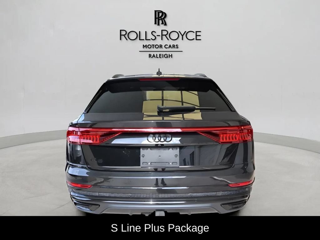 Used 2022 Audi Q8 Prestige w/ Prestige Package AWD/4WD image 5