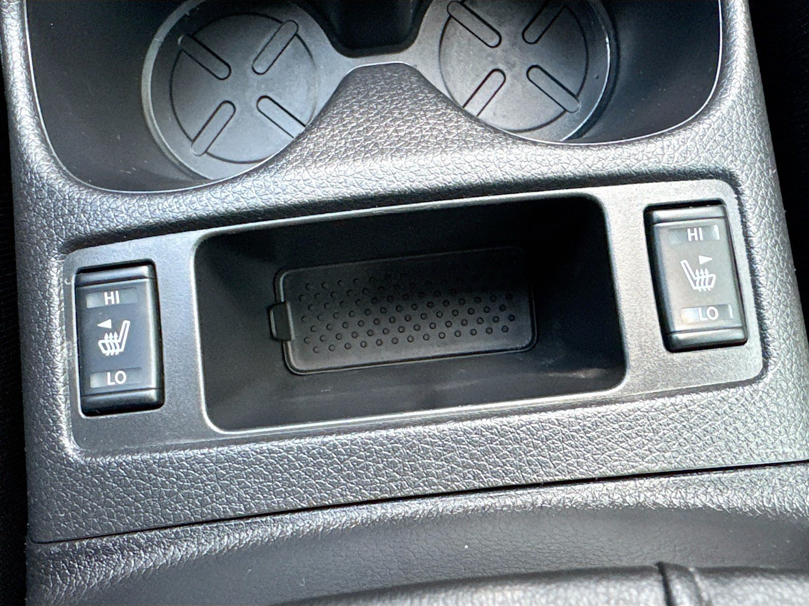 Used 2022 Nissan Rogue Sport SV w/ Technology Package FWD image 21
