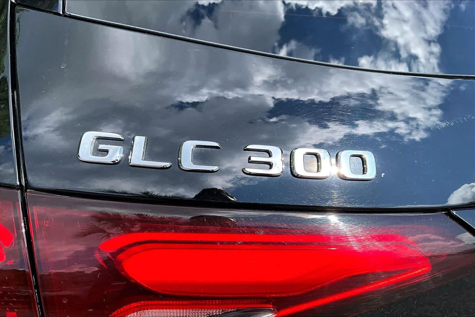 Used 2024 Mercedes-Benz GLC 300 image 10