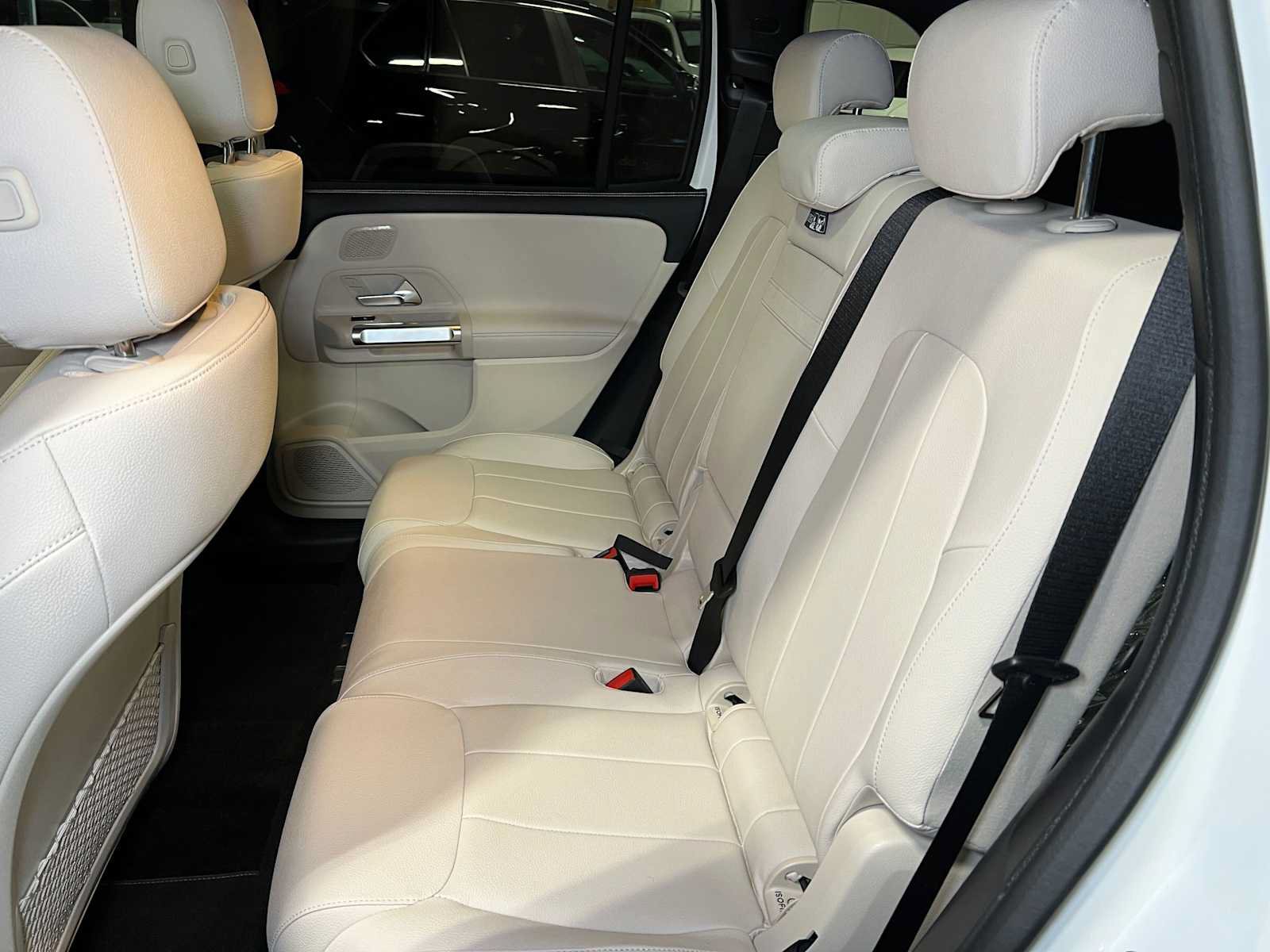 Used 2026 Mercedes-Benz GLB 250 4MATIC image 20