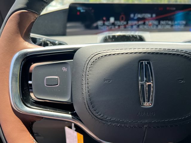 New 2026 Lincoln Navigator Reserve AWD/4WD image 32