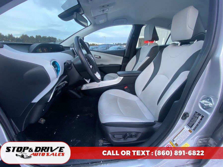 Used 2018 Toyota Prius Prime Advanced FWD image 17