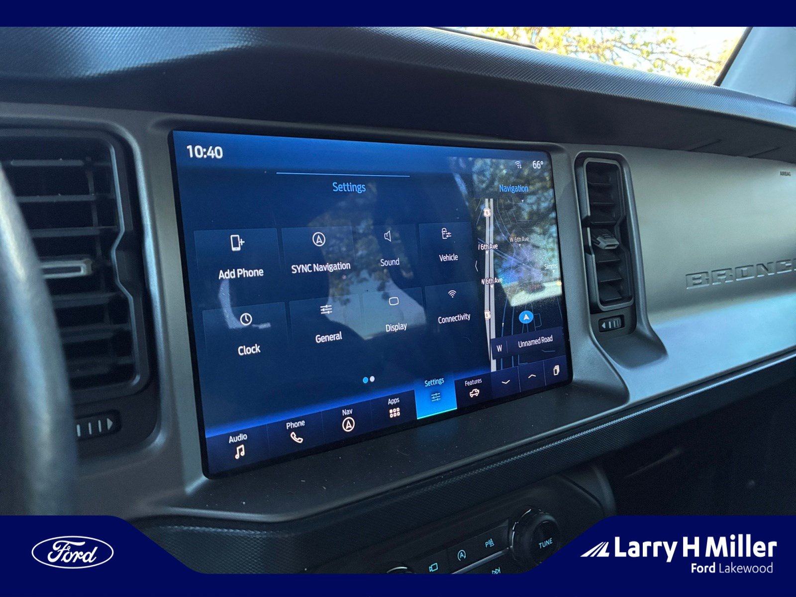 Used 2023 Ford Bronco Outer Banks w/ Sasquatch Package AWD/4WD image 12