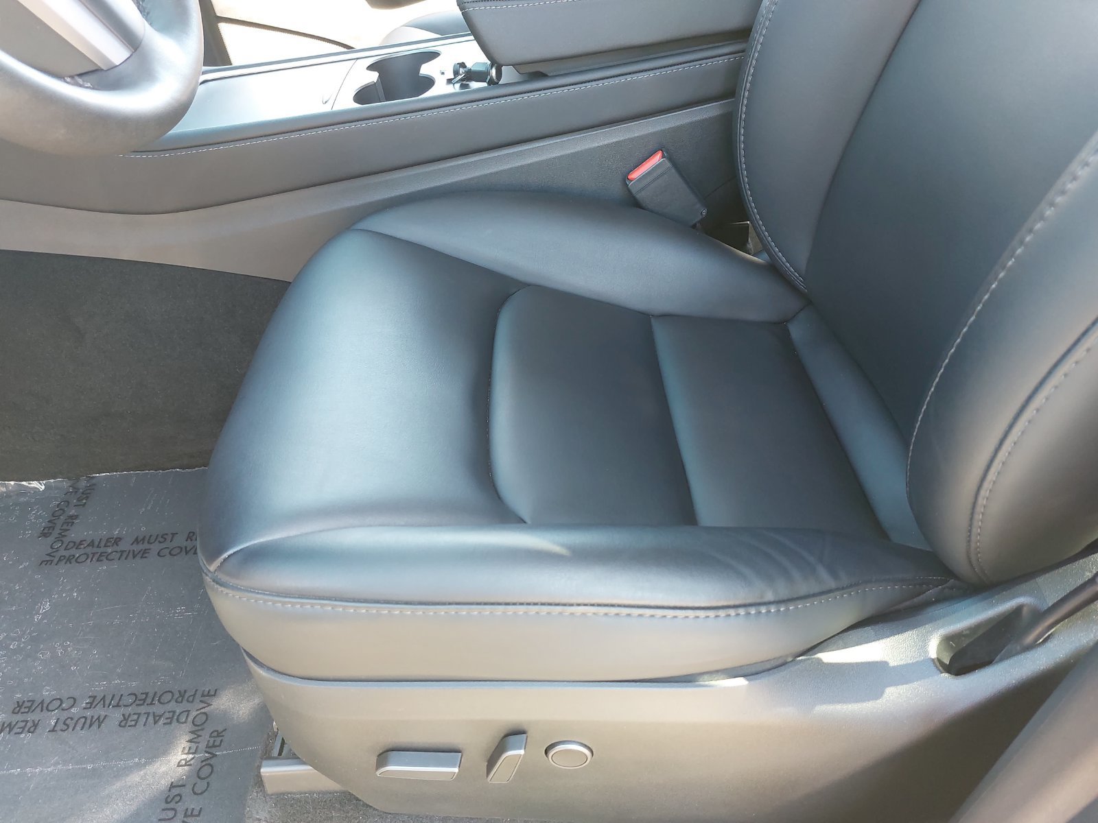Used 2023 Tesla Model Y 2WD image 32