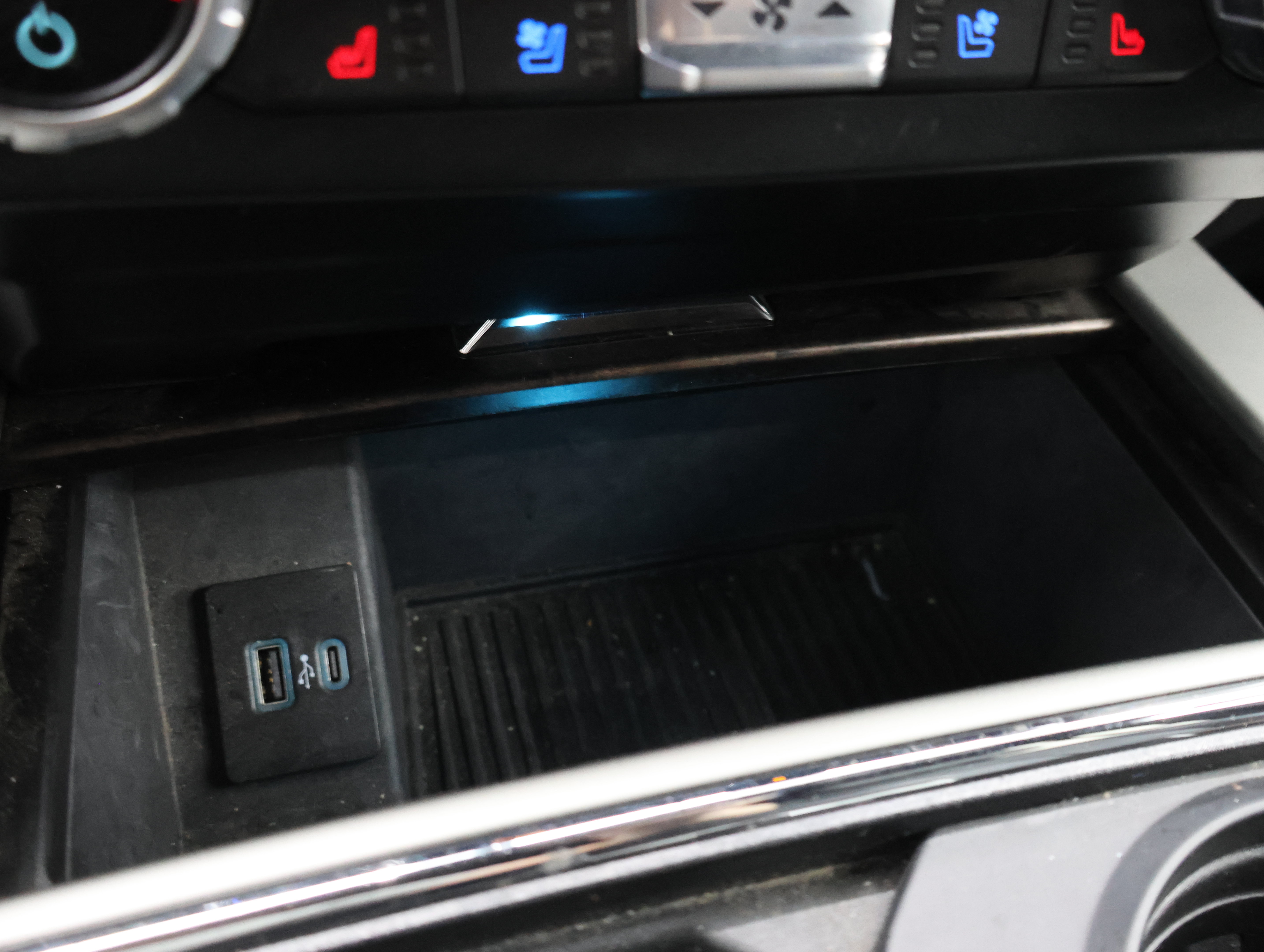 Used 2022 Ford F250 Lariat w/ Lariat Value Package AWD/4WD image 57