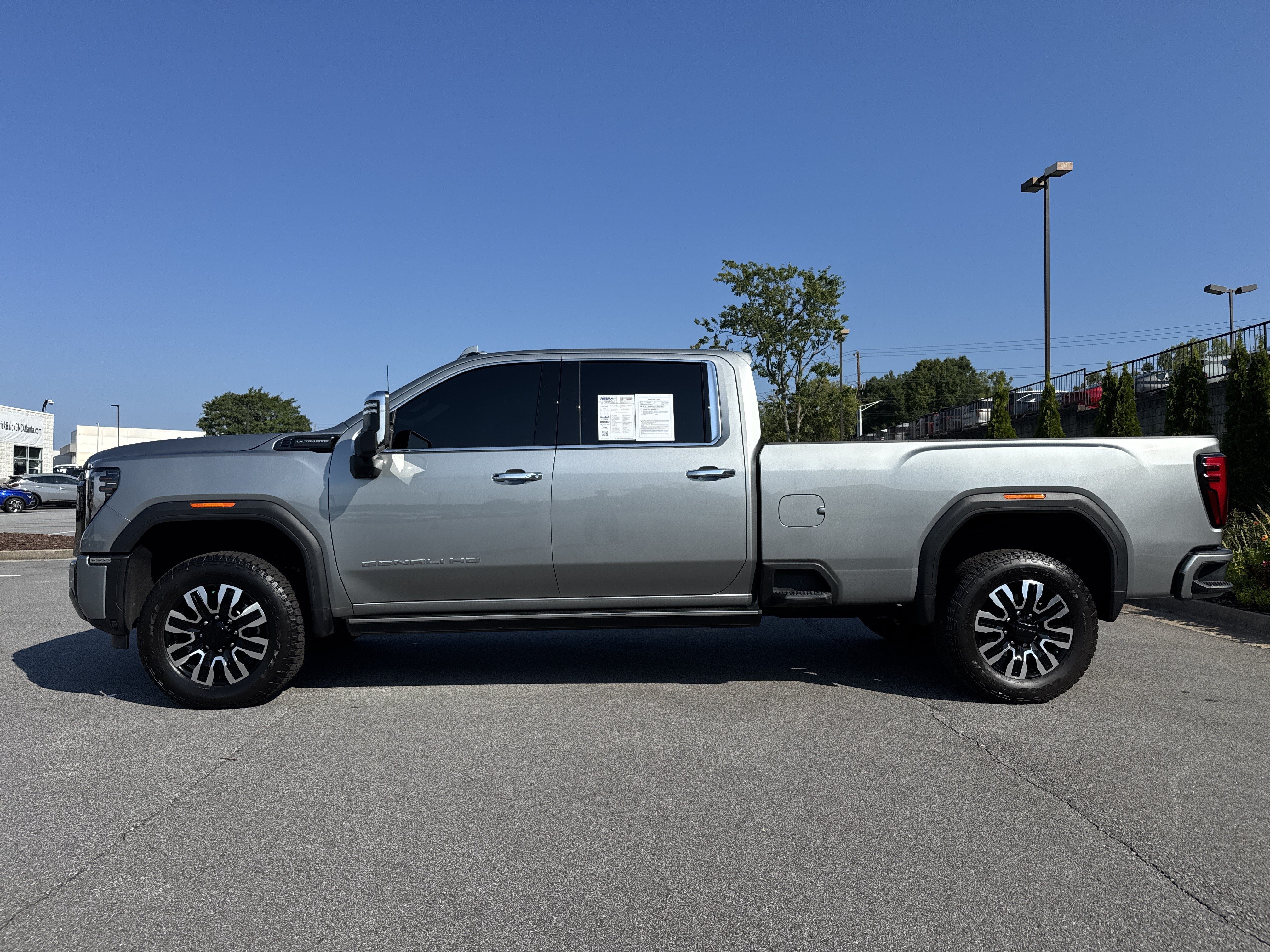 Used 2026 GMC Sierra 3500 Denali Ultimate AWD/4WD image 7